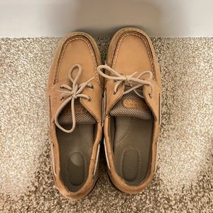 Women’s Sperry Top-Sider Boat Shoe. Size: Women’s US 9.5. Color: Linen mesh